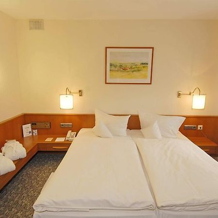 Balladins Superior Hotel Gutsmann Bad Bramstedt Room photo