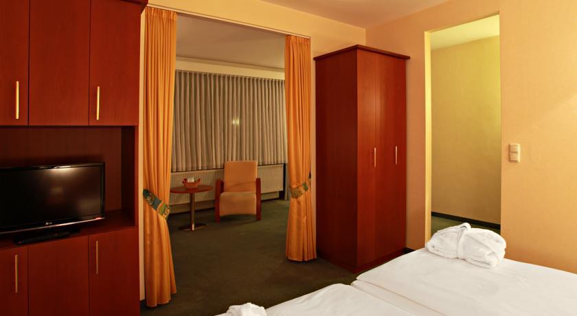 Balladins Superior Hotel Gutsmann Bad Bramstedt Exterior photo